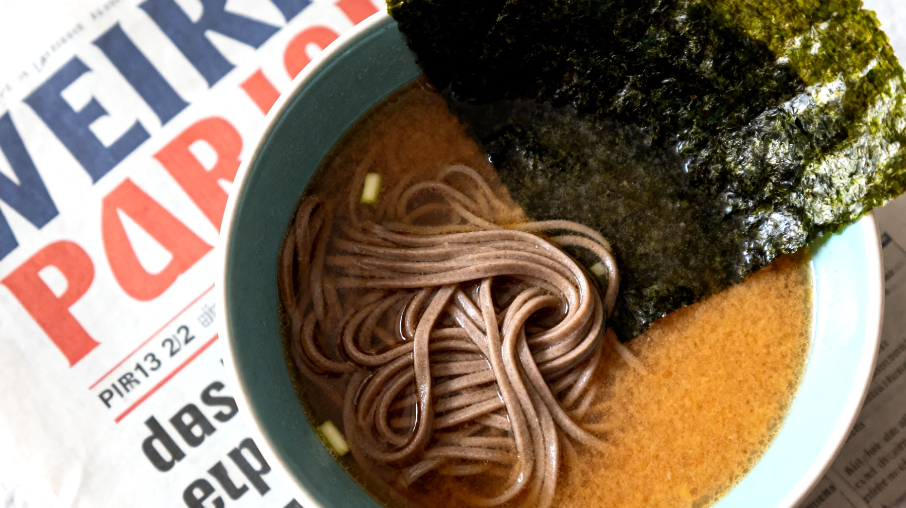 Soupe miso au sarrasin et algues wakame"